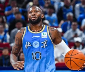 半岛体育官方入口-拦不住！杰曼半场10中7，三分6中5得到21分3助攻1抢断